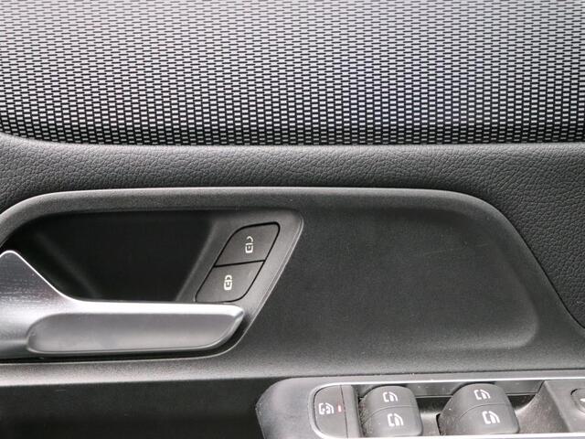 Mercedes-Benz B-KLASSE 180 Advantage Ledkoplampen | EASY PACK achterklep | Parkeerpakket met achteruitrijcamera. Inclusief 48 maanden MB Certified garantie voor Europa.