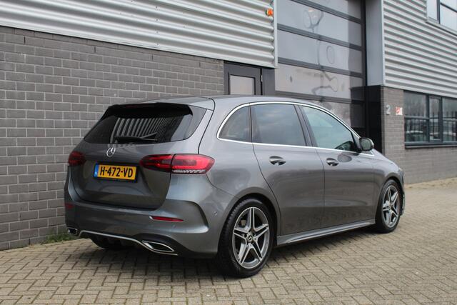 Mercedes-Benz B-KLASSE 180 Business Solution AMG / Carplay / Camera / N.A.P.