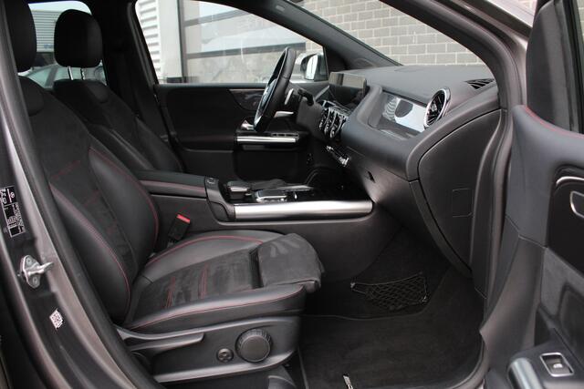 Mercedes-Benz B-KLASSE 180 Business Solution AMG / Carplay / Camera / N.A.P.