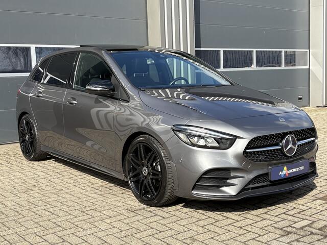 Mercedes-Benz B-KLASSE 200 Business Solution AMG Automaat | Pano | Schuifdak | Navi | Carplay | Camera | Trekhaak | Alcantara/Leder | All Season | Interesse? Bel of App naar: 06 30 51 05 90