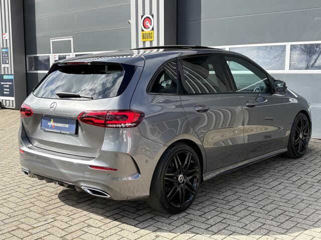 Mercedes-Benz B-KLASSE 200 Business Solution AMG Automaat | Pano | Schuifdak | Navi | Carplay | Camera | Trekhaak | Alcantara/Leder | All Season | Interesse? Bel of App naar: 06 30 51 05 90