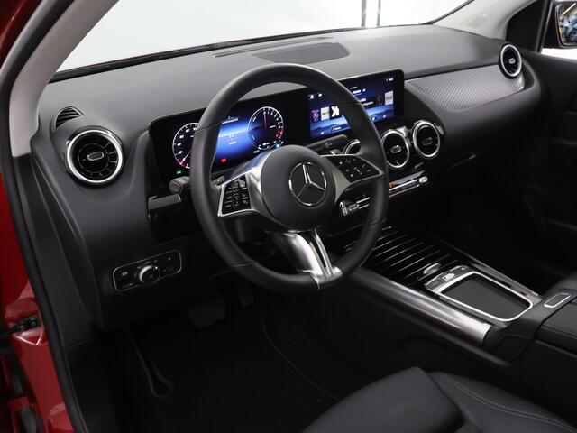 Mercedes-Benz B-KLASSE 250 e Business Solution Luxury Line | Panoramadak | Trekhaak | Night pakket | Stuurwielverwarming |