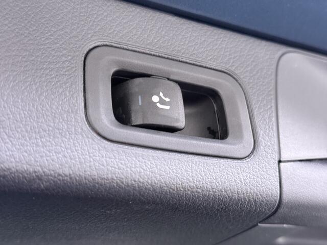 Mercedes-Benz B-KLASSE 250e Luxury // Trekhaak // Panorama dak // Camera // MultiBeam LED // Sfeerverlichting // Stoelverwarming // Wide Screen