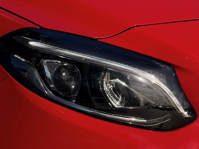 Mercedes-Benz B-KLASSE B180 | Navi | Half leder | Stoelverwarming | Trekhaak | Sfeerverlichting