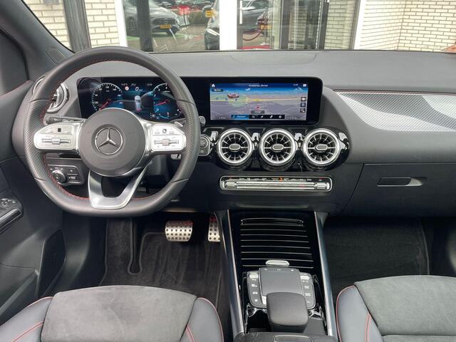 Mercedes-Benz B-KLASSE 250 4MATIC AMG Line