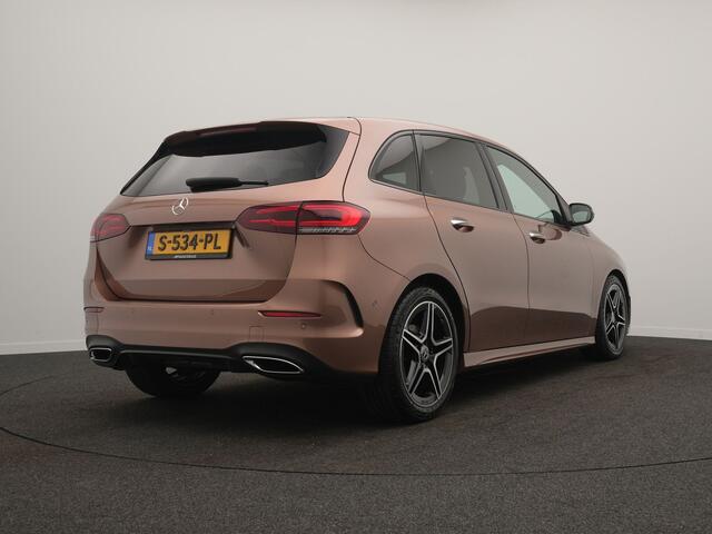 Mercedes-Benz B-KLASSE 180 AMG Line - RIJKLAARPRIJS - Automaat - Achteruitrijcamera - Sfeerverlichting!