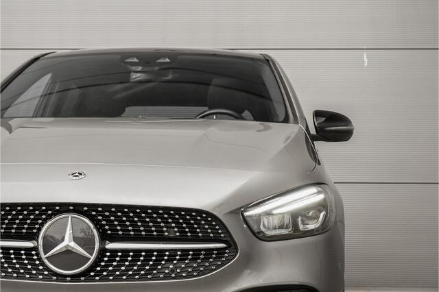 Mercedes-Benz B-KLASSE 200 Business Solution AMG Pano Trekhaak