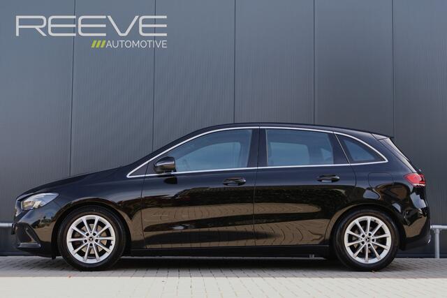 Mercedes-Benz B-KLASSE 180 Business Solution Luxury Automaat | Trekhaak afn. | Camera | Stoelverwarming | Apple Carplay / Android Auto | DAB+ Radio