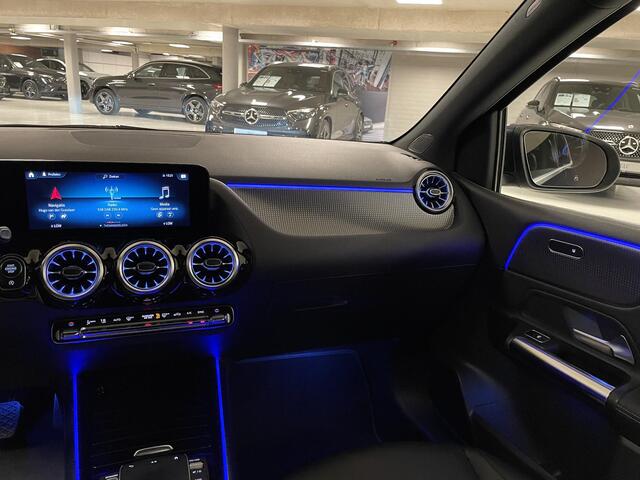 Mercedes-Benz B-KLASSE 180 Luxury | Pano | Keyless
