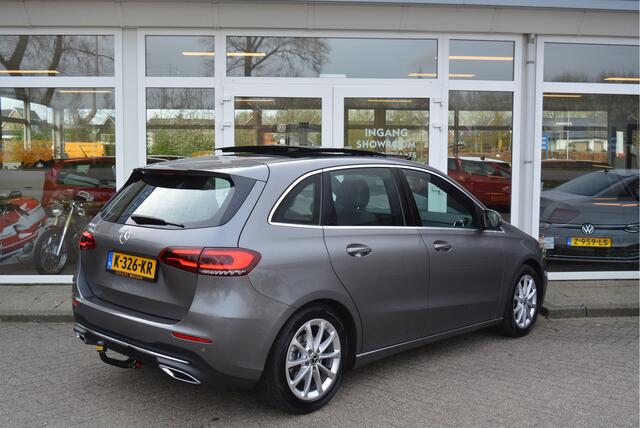 Mercedes-Benz B-KLASSE 180 Advantage ? Pano ? Trekhaak ? Orig. NL ? NAP ?