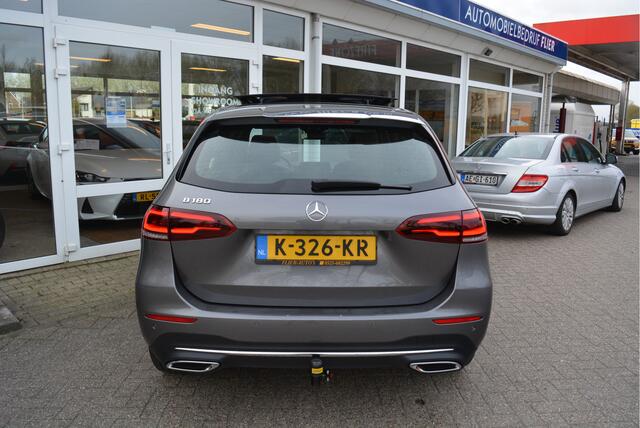 Mercedes-Benz B-KLASSE 180 Advantage ? Pano ? Trekhaak ? Orig. NL ? NAP ?