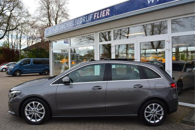 Mercedes-Benz B-KLASSE 180 Advantage ? Pano ? Trekhaak ? Orig. NL ? NAP ?