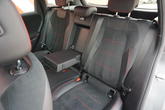 Mercedes-Benz B-KLASSE 180 Business Solution AMG | trekhaak