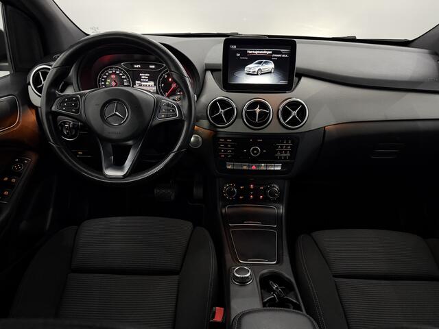 Mercedes-Benz B-KLASSE 180 d Business Airco, Camera, Navi, Keyless start, Cruise control, Lichtmetalen velgen, Stoelverwarming