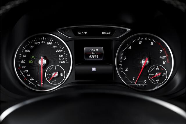 Mercedes-Benz B-KLASSE 180 122 PK Ambition | Cruise | Stoelverwarming | PDC | NAV | Airco | LM 17" |