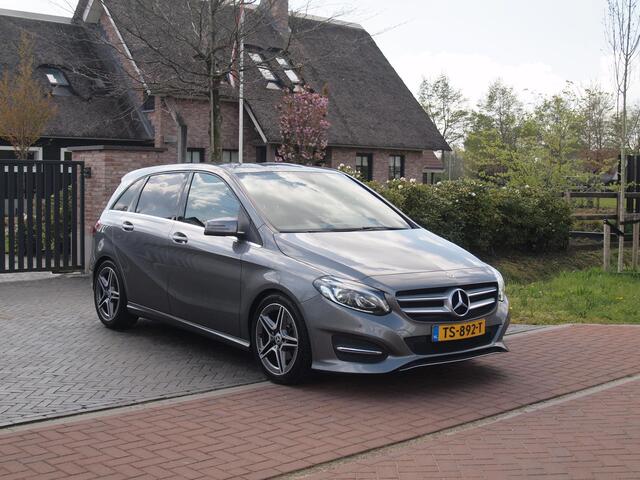 Mercedes-Benz B-KLASSE 180 Business Solution Plus Upgrade Edition | Camera | Trekhaak | Stoelverwarming | LED | Cruise Control |