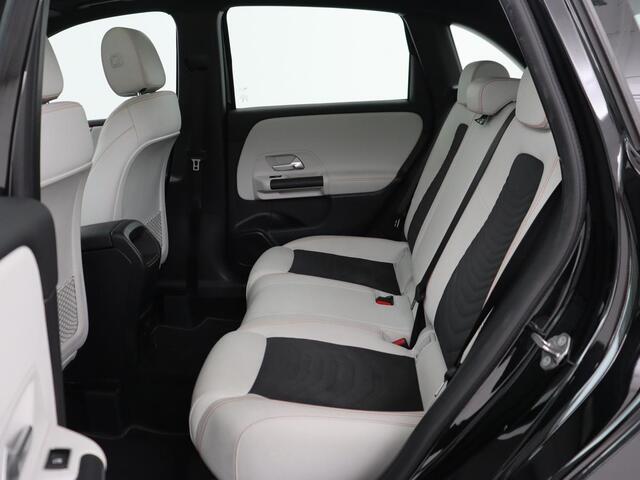 Mercedes-Benz B-KLASSE 250e Advantage | SOH 99% | Panoramadak | Half leder | Widescreen | Camera | Park Assist | Dodehoek detectie | Full LED | Navigatie | Bluetooth | PHEV | Plug In