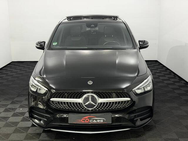 Mercedes-Benz B-KLASSE 180 Business Solution AMG Panoramadak, Camera, Navi, Stoelverwarming, Keyless start, Elektrische achterklep, A start stop