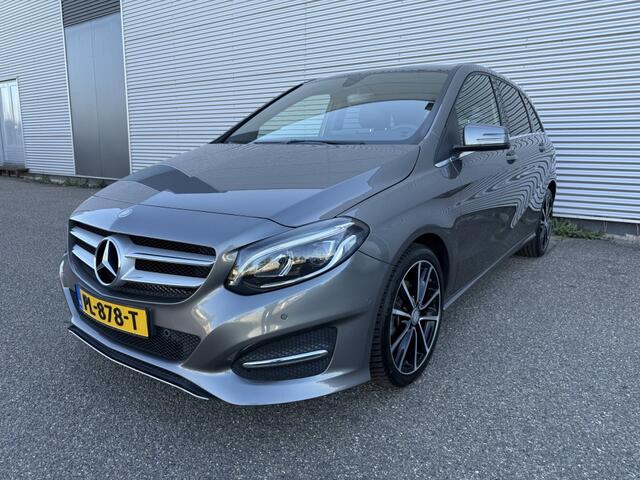 Mercedes-Benz B-KLASSE 180 Lease Ed. NAP Facelift Leer Trekhaak AMG PDC 18" Carplay Key