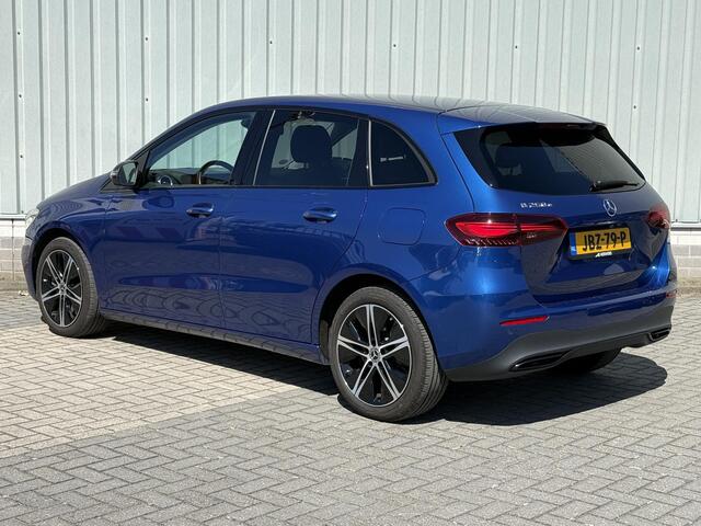 Mercedes-Benz B-KLASSE 250 e Business Line / Accu 93% SoH / Trekhaak 1600KG trekgewicht / 360° Camera / Stoelverwarming / Elektrische achterklep / Navigatie / Full LED verlichting /