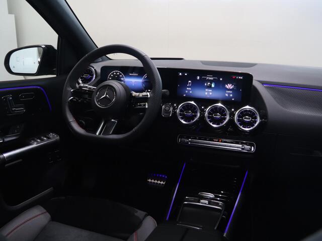Mercedes-Benz B-KLASSE 250e Business Solution AMG | Panoramaschuifdak | Night | Premium plus pakket | Winter pakket | Trekhaak | Head-up display |