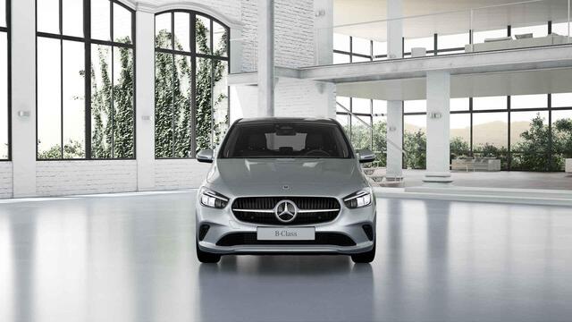 Mercedes-Benz B-KLASSE 180 Luxury Line | Trekhaak | Panoramadak | Widescreen | Stoelverwarming | Achteruitrijcamera |