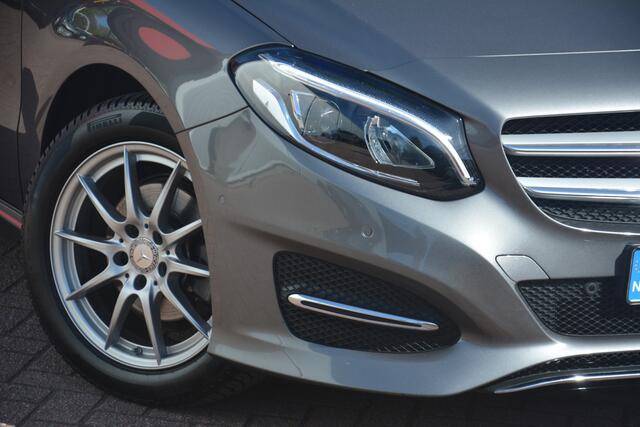 Mercedes-Benz B-KLASSE 180 Ambition | Navigatie | Xenon | Cruise-control | Sportstoelen | Trekhaak | NL auto!! |