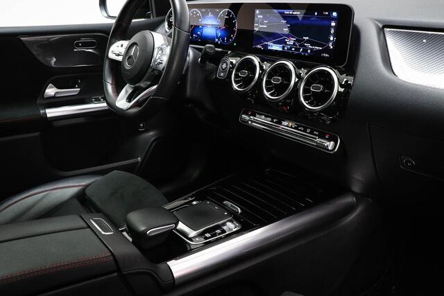Mercedes-Benz B-KLASSE 180 Business Solution AMG | PANORAMADAK | STOELVERWARMING | APPLE | DAB | CAMERA