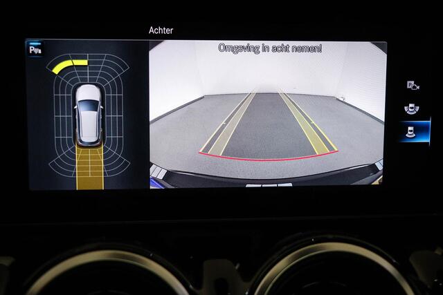 Mercedes-Benz B-KLASSE 180 Business Solution AMG | PANORAMADAK | STOELVERWARMING | APPLE | DAB | CAMERA