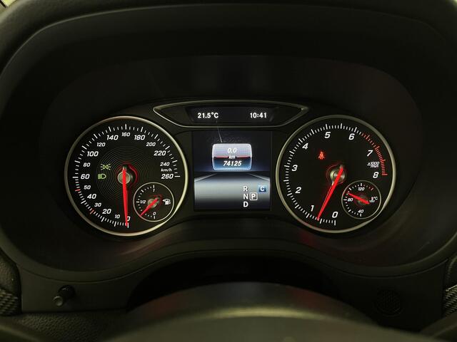 Mercedes-Benz B-KLASSE 180 Business Solution AMG | Pano | Stoelverwarming | Parkeersensoren V+A |