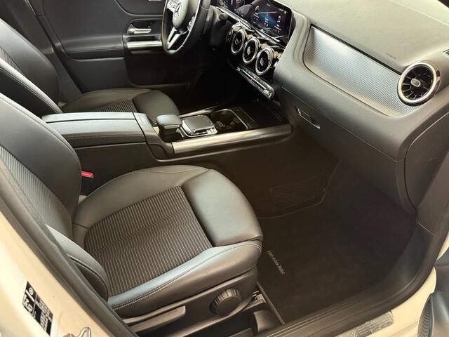 Mercedes-Benz B-KLASSE 200 BUS. SOLUTION Automaat / Carplay / Trekhaak