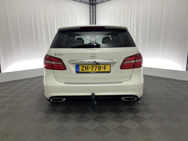 Mercedes-Benz B-KLASSE 200 Prestige AMG line | Edition | Navi | LED | Sportstoelen | Trekhaak | Camera | 18 inch