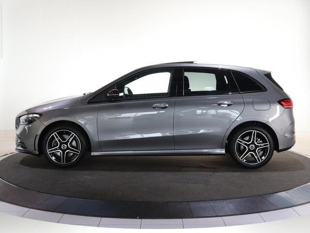 Mercedes-Benz B-KLASSE 250e Business Solution AMG | Panoramaschuifdak | Night | Winter pakket | Trekhaak | Stoelverwarming |