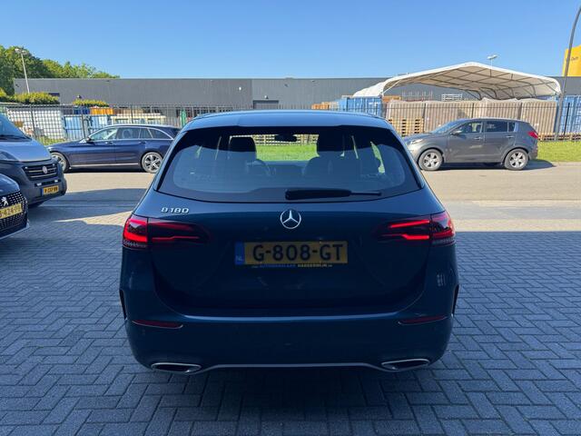 Mercedes-Benz B-KLASSE 180 Business Solution AMG | 12MND GARANTIE | AUTOMAAT | LED | CRUISE | CARPLAY | DAB | AIRCO | STOELVERWM. |