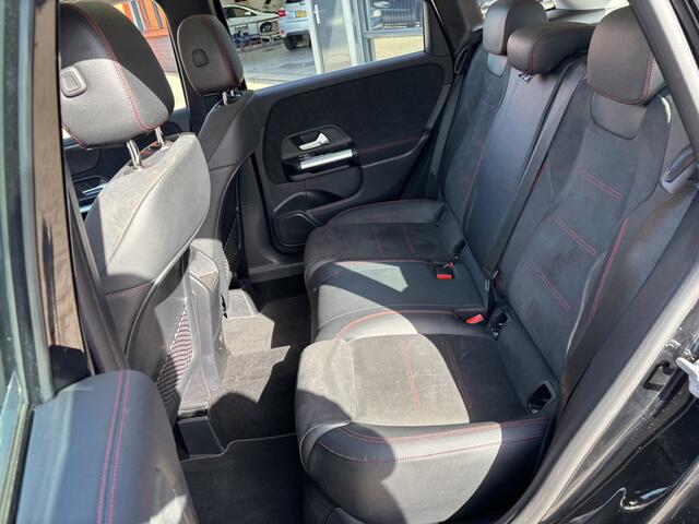 Mercedes-Benz B-KLASSE 250 e AMG Line PHEV / Afneembare Trekhaak / Allseason Banden / Stoelverwarming / Applecarplay/AndroidAuto /