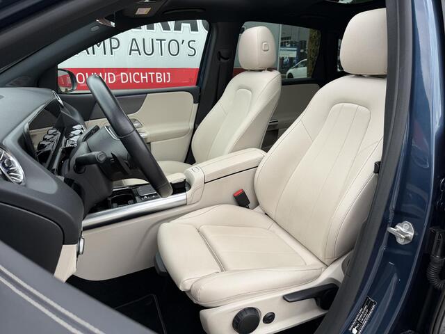 Mercedes-Benz B-KLASSE 250 e 17"/Panoramadak/Trekhaak/Head-up/Dodehoek/Adaptieve cruise/Camera/Stoelverwarming/Sfeerverlichting/Apple Carplay & Android Auto