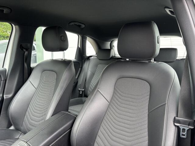 Mercedes-Benz B-KLASSE 180 Business Solution | Sportstoelen | Navigatie | Camera |