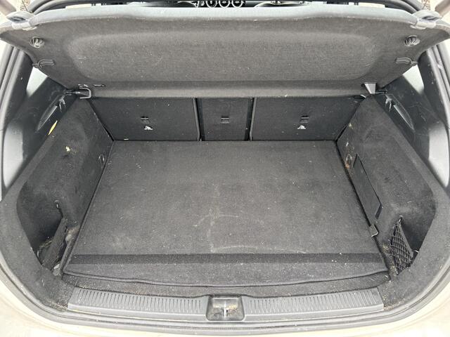Mercedes-Benz B-KLASSE 180 Business Solution | Sportstoelen | Navigatie | Camera |
