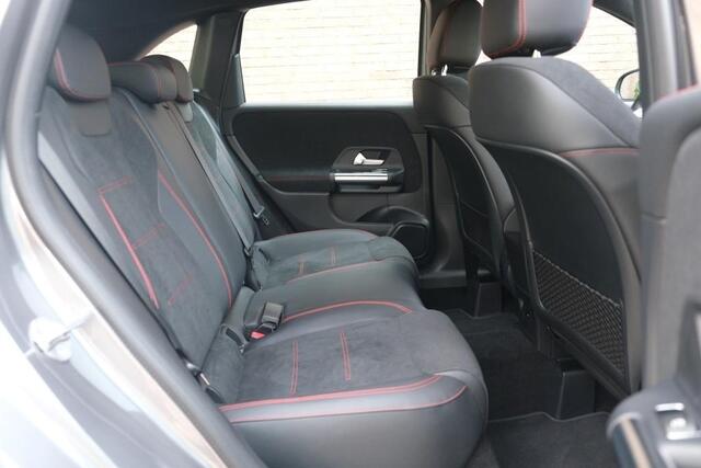 Mercedes-Benz B-KLASSE 250 e 218pk 8G-DCT Business Solution AMG Limited | Navi | App Connect | Climate | Cruise | Camera | Alcantara