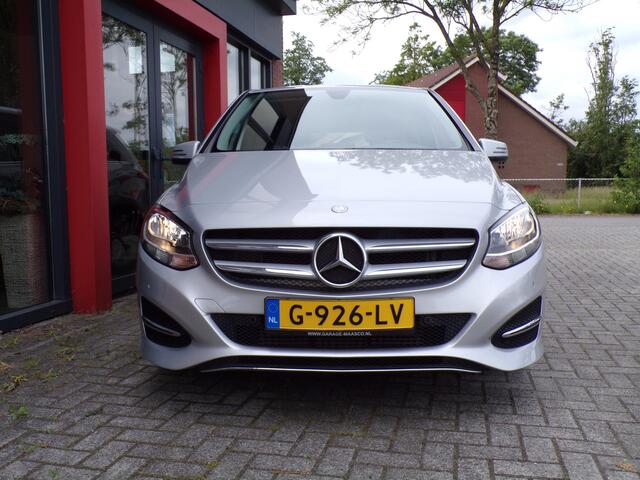 Mercedes-Benz B-KLASSE 180 Prestige Automaat Stoelverwarming Trekhaak
