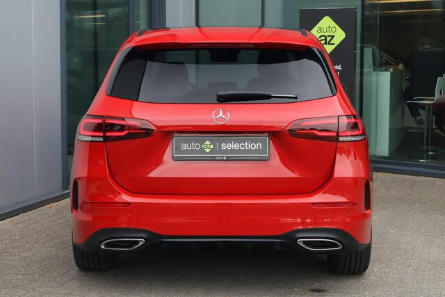Mercedes-Benz B-KLASSE 180 Business Solution AMG / Pano