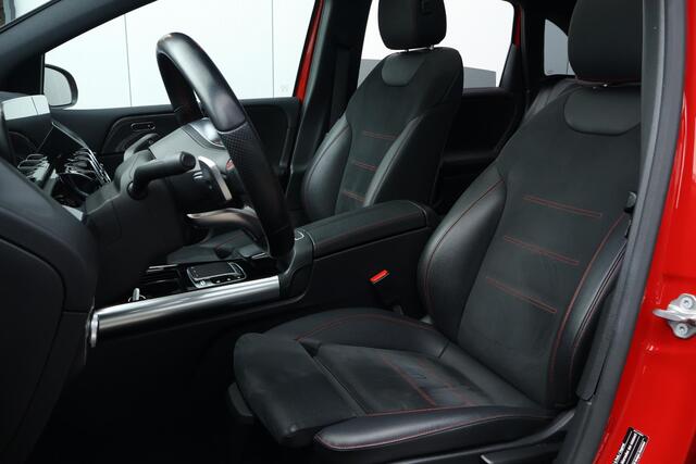 Mercedes-Benz B-KLASSE 180 Business Solution AMG / Pano