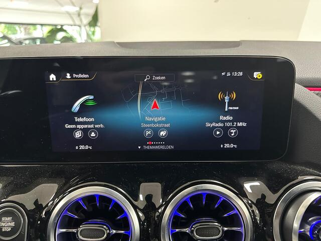 Mercedes-Benz B-KLASSE 180 AMG Line WEGKLAPBARE TREKHAAK | ACHTERUITRIJCAMERA | STOELVERWARMING | !LAGE KM-STAND! |