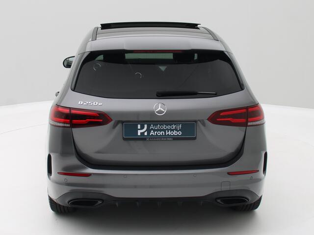 Mercedes-Benz B-KLASSE 250 e AMG Pano, Sfeer, Camera, Carplay