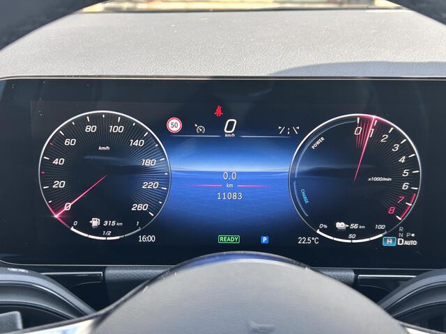 Mercedes-Benz B-KLASSE 250 e Luxury Line | Panoramadak | Trekhaak | Keyless Entry