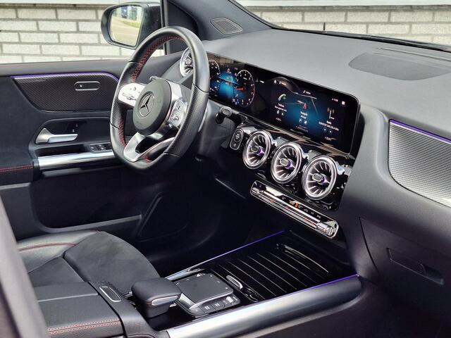 Mercedes-Benz B-KLASSE 180 Business Solution AMG | Night pakket | Achteruitrijcamera | Sfeerverlichting | Stoelverwarming | Widescreen