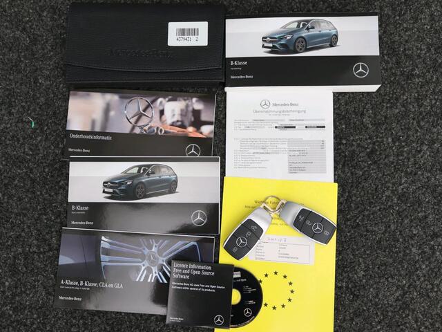 Mercedes-Benz B-KLASSE 250 e Business Solution AMG AMG Line | Panorama Schuif-Kanteldak | Parkeerpakket met achteruitrijcamera | Sfeerverlichting | EASY PACK achterklep | MultiBeam Ledkoplampen. Inclusief 24 maanden MB Certified garantie voor Europa.