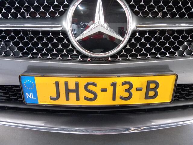 Mercedes-Benz B-KLASSE 250 e Business Solution AMG AMG Line | Panorama Schuif-Kanteldak | Parkeerpakket met achteruitrijcamera | Sfeerverlichting | EASY PACK achterklep | MultiBeam Ledkoplampen. Inclusief 24 maanden MB Certified garantie voor Europa.