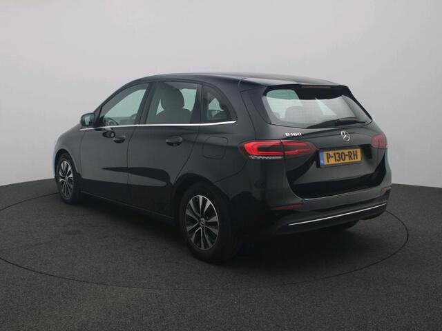 Mercedes-Benz B-KLASSE 180 Business Solution Ledkoplampen | Parkeerpakket met achteruitrijcamera | Stoelverwarming | Licht- en zicht pakket | Elektrisch inklapbare buitenspiegels. Inclusief 24 maanden MB Certified garantie voor Europa.