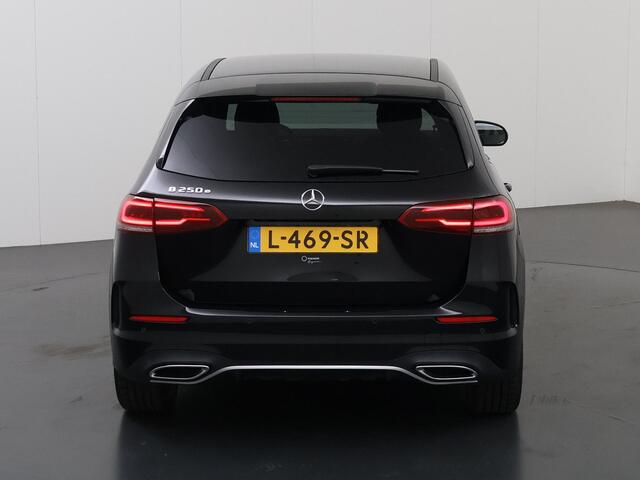 Mercedes-Benz B-KLASSE 250 e Premium Plus | AMG | Trekhaak | Multispaaks velgen | Stoelverwarming | Widescreen |
